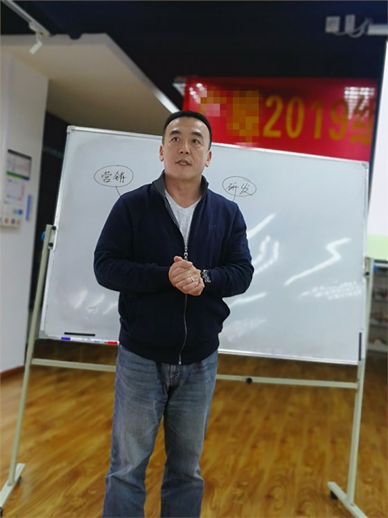 GR鞋業(yè)再次聘請澤亞咨詢導入教練式咨詢